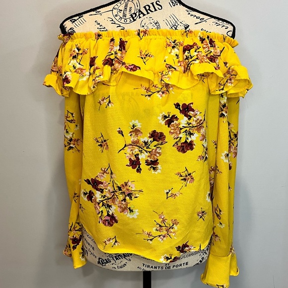 Gold floral boho shirt - Picture 2 of 6